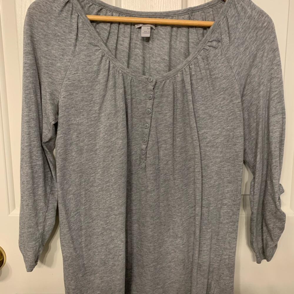 Old navy  3/4 sleeve top, gray